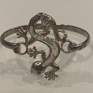 Vintage Alpaca Silver Child’s Bracelet with Mother of Pearl Gecko